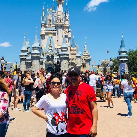 Meet your Posher, Claudia - Picture 1 of 1